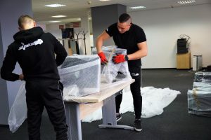 przeprowadzka firmy – organizacja transportu biura