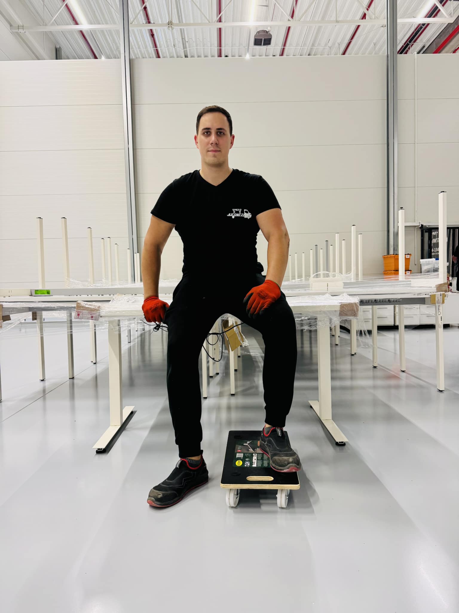 przeprowadzka firmy – organizacja transportu biura